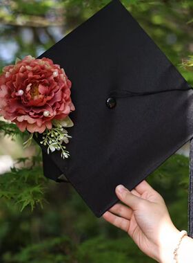 成品多巴胺簪花学士帽大学生