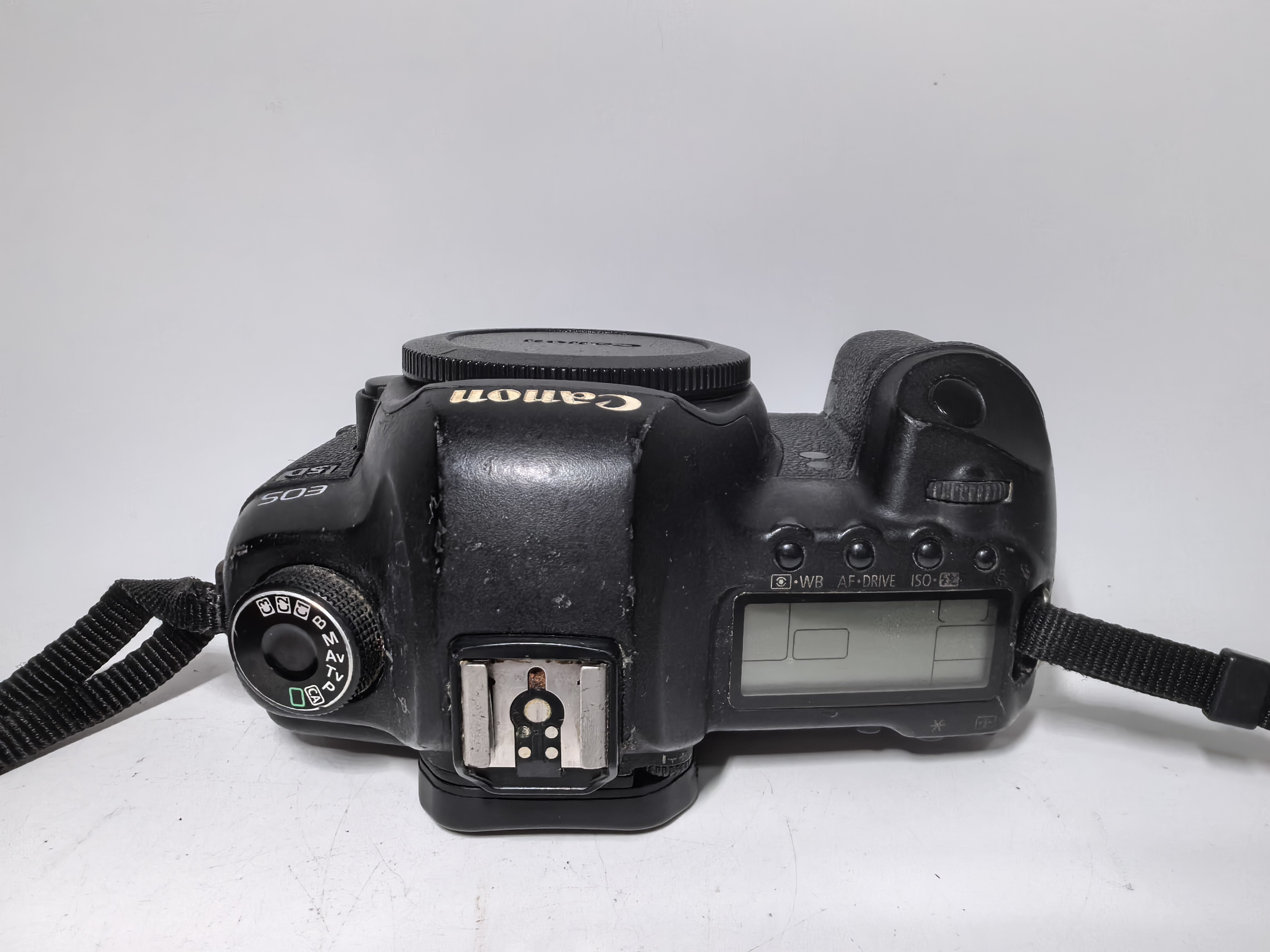 Second-hand SLR camera Canon 5D2 SLR camera Canon EOS 5D markII starts up normally