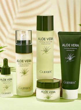 护肤品装饰现代简约卫生间