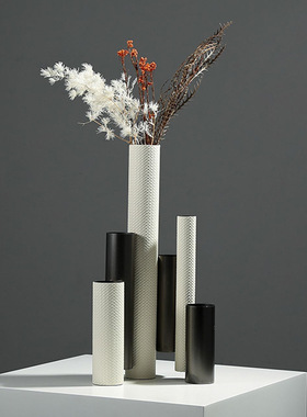 金属+皮革装饰使用现代简约客厅