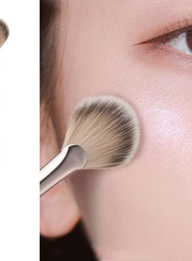 1PC Loose Powder Brush Makeup Brush Black Handle Blush Brush