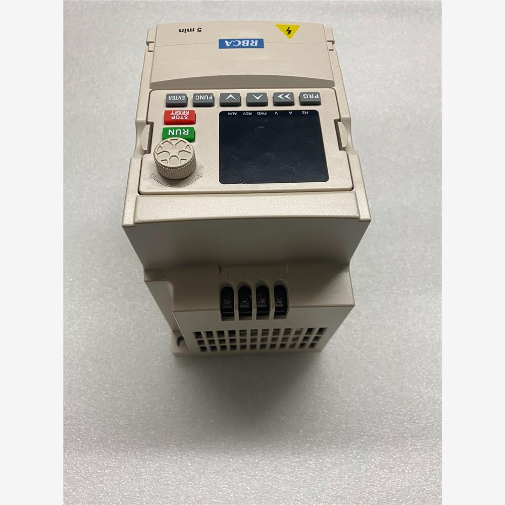 RBCA变频器，型号K-M300-4T02R2G，实物图拍摄 - 图3