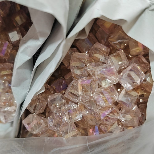精品高品质人造水晶珠子AB彩对角斜孔方珠8#手链脚链耳环制作材料 - 图0