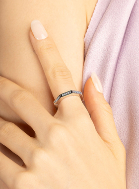 [春季新品]APM Monaco 湖蓝色几何密镶戒指叠戴百搭精致简约设计