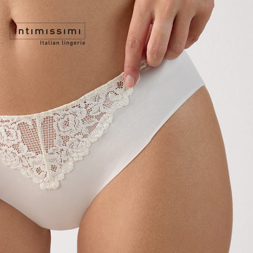 Intimissimi意舒漫女士经典花卉低腰蕾丝包臀三角内裤SI1294V - 图2