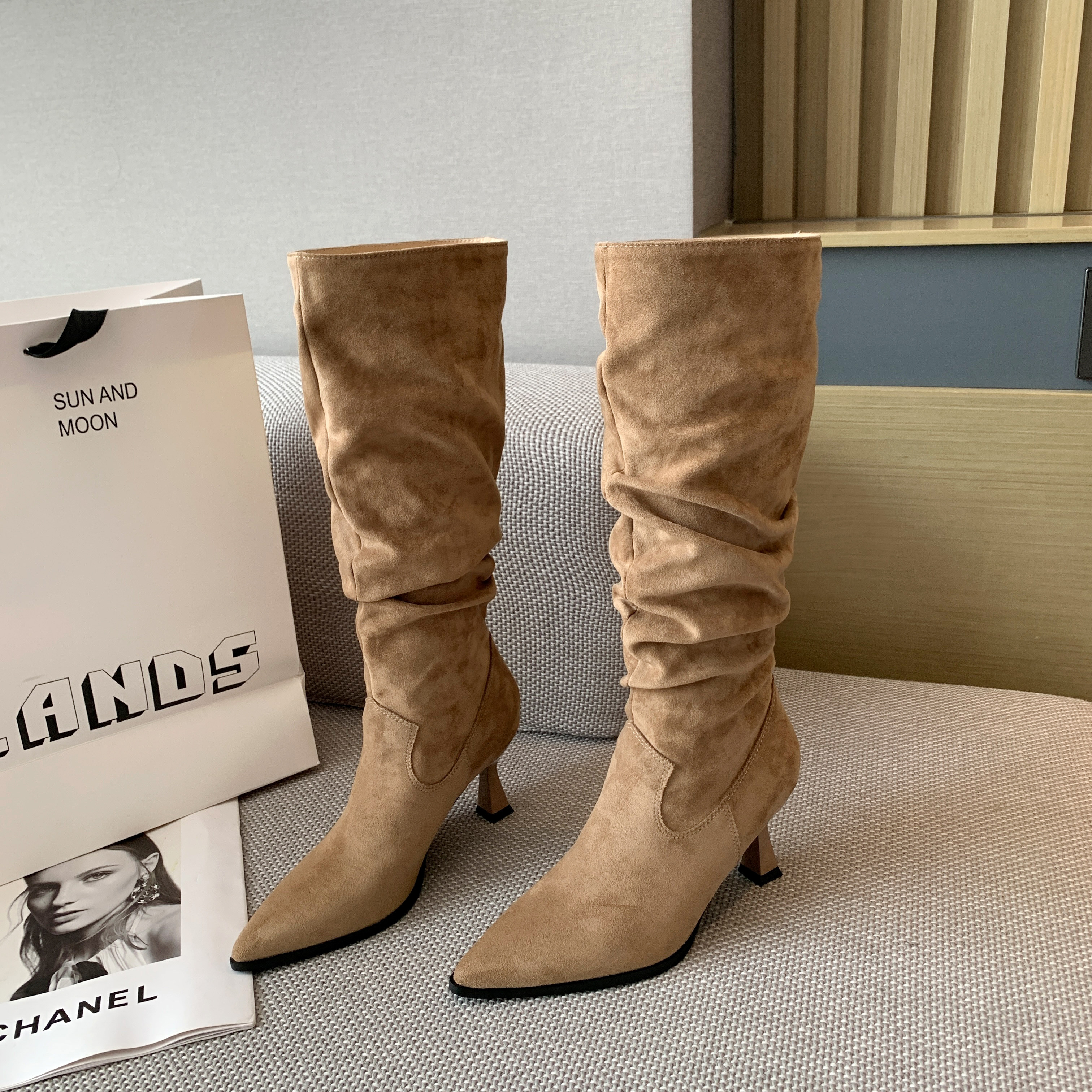 胖mm粗腿大筒围长筒靴高跟尖头堆堆靴美拉德骑士靴大码女靴41到43,淘宝优惠券,粉丝福利购,淘宝优惠卷