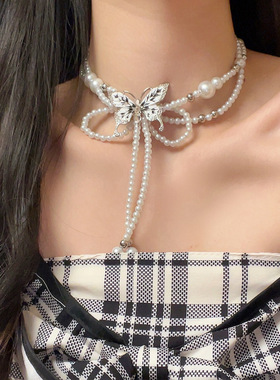 甜酷风蝴蝶珍珠项链女款2024新款