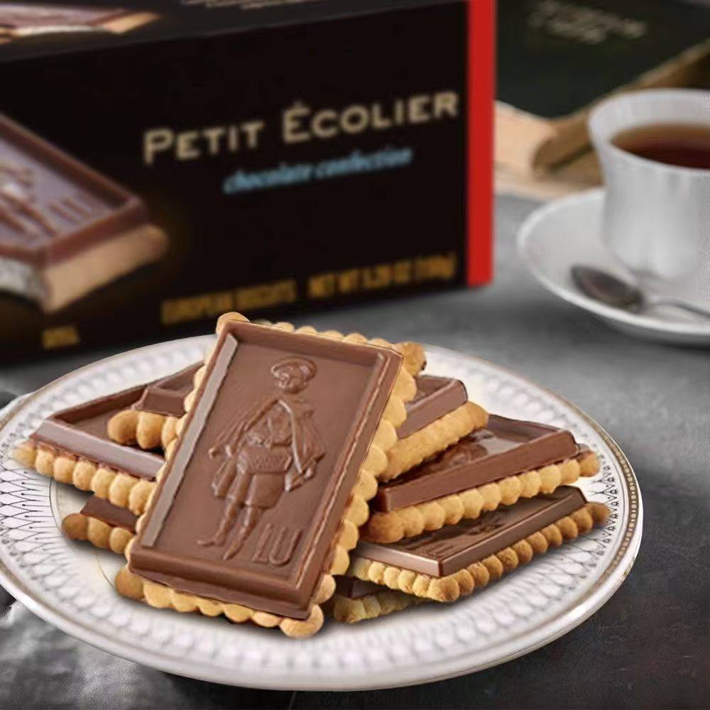 LU露怡牛奶巧克力饼干休闲办公室零食法国进口零食 150g,淘宝优惠券,粉丝福利购,淘宝优惠卷