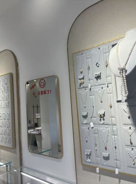 墙柜架彩宝珍珠银饰设计展示道具