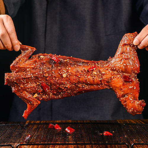 手撕兔肉四川特产冷吃兔兔子肉麻辣五香烤兔即食整只兔头兔腿熟食 - 图1