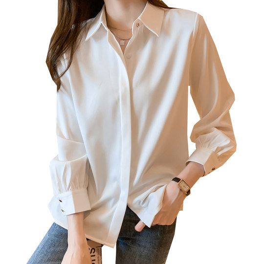 Interview with mature long-sleeved chiffon white shirt