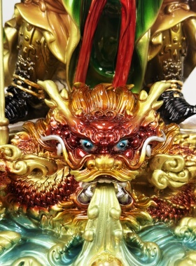 七步莲黄铜九龙关公提刀摆件