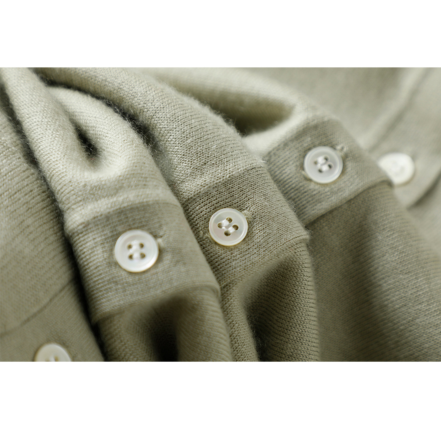 做高傲的上位者~高定精纺100%纯山羊绒开衫女圆领纯羊绒毛衣外套,淘宝优惠券,粉丝福利购,淘宝优惠卷