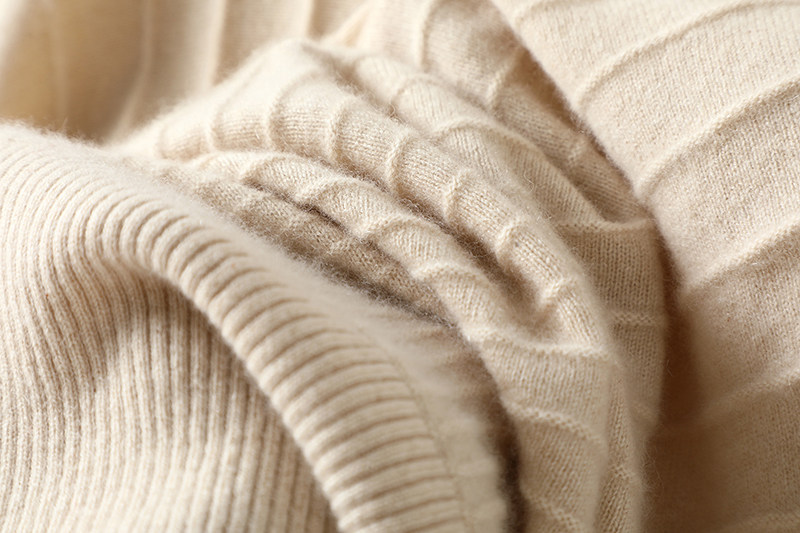 时尚！一眼迷上~羊绒衫女蝙蝠袖圆领纯羊绒毛衣A字伞裙半身裙套装,淘宝优惠券,粉丝福利购,淘宝优惠卷