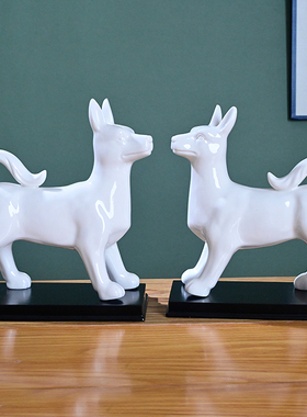 陶瓷十二生肖狗摆件招财镇宅风水大号白色瓷器小狗狗工艺家装饰品