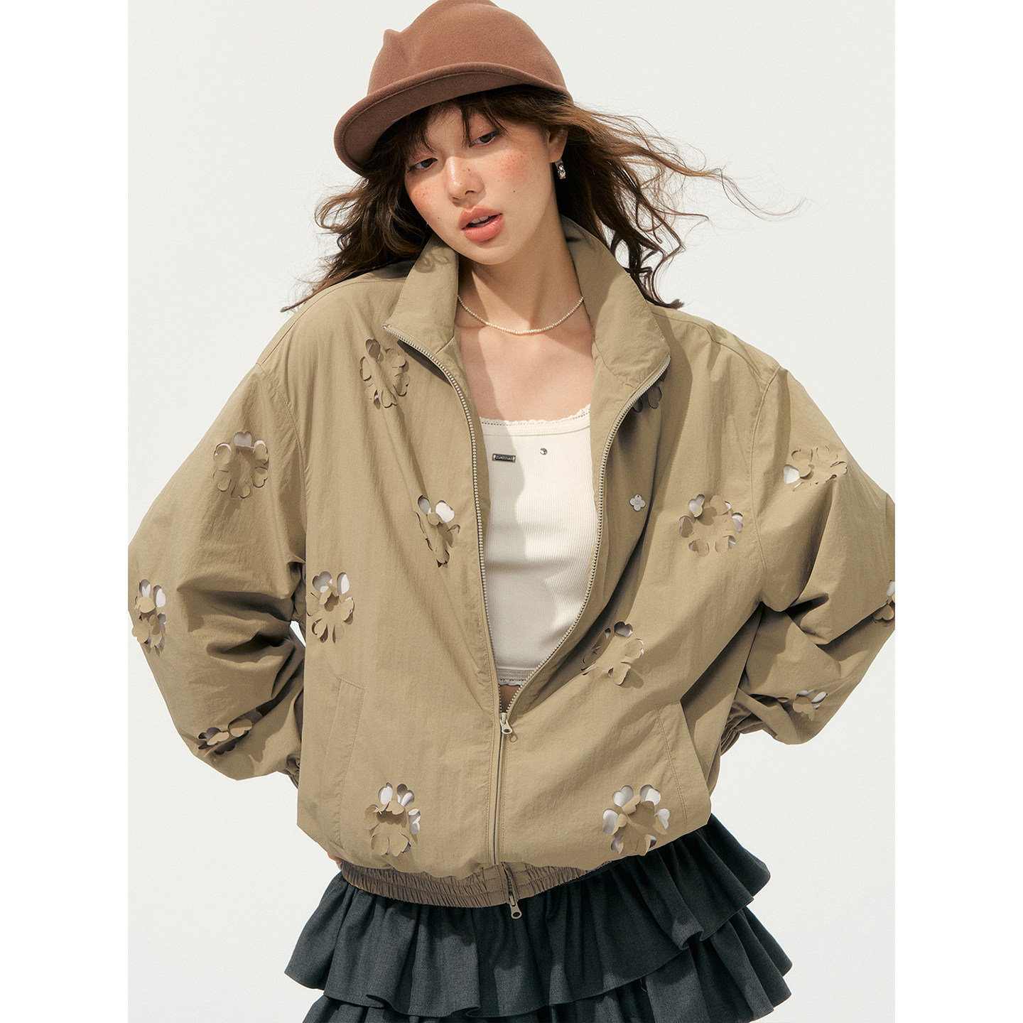 SOMESOWE重工镂空切割花朵夹克外套女秋季设计感美式朋克短款上衣,淘宝优惠券,粉丝福利购,淘宝优惠卷