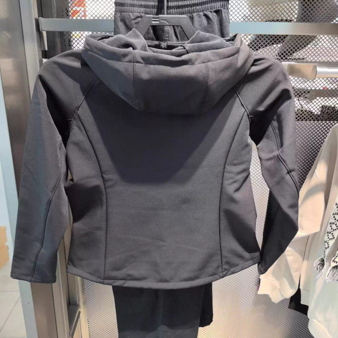安踏正品户外女梭织运动上衣2025冬新款时尚潮连帽风衣162547613,淘宝优惠券,粉丝福利购,淘宝优惠卷