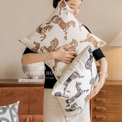 蔓越家 复古几何刺绣绣花抱枕北欧沙发抱枕套样板间床头靠垫含芯 - 图1