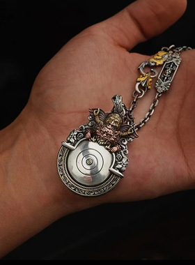 新款金刚杵恶魔呓语吊坠立体精致