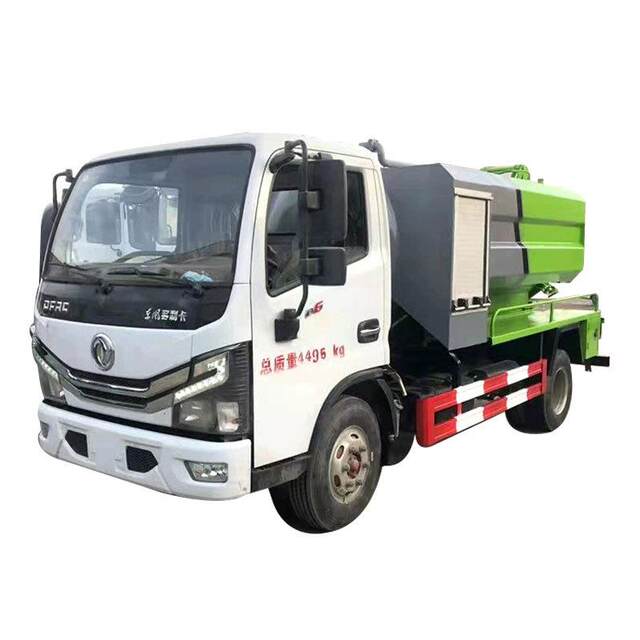 Strong structure in rural small toilets, self-priming, self-discharge, manure extraction, breeding farm sewage transport truck