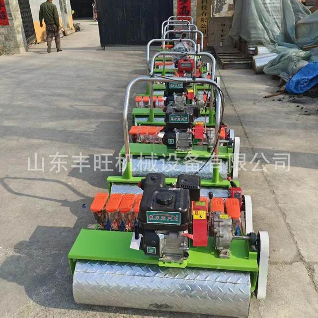 Plant-distance line-distance vegetable seeder Powered gasoline vegetable seeder Vegetable heart kale seeder