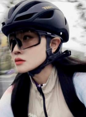 日夜两用护目镜男士自行车骑行滑雪眼镜变色户外徒步登山太阳镜女