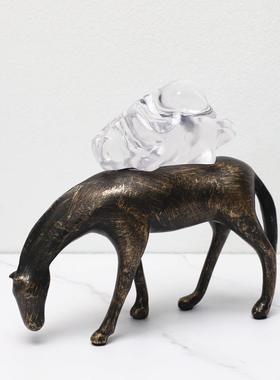 新中式创意古铜色动物马驮货树脂摆件样板间玄关电视柜抽象艺术品