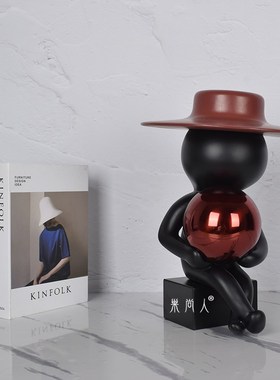 现代样板间售楼处怀抱圆球坐姿装B饰摆件酒店大堂客厅儿童房装饰