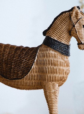 马摆件客厅电视柜l高档轻奢桌面装饰摆设树脂工艺品办公室开业礼