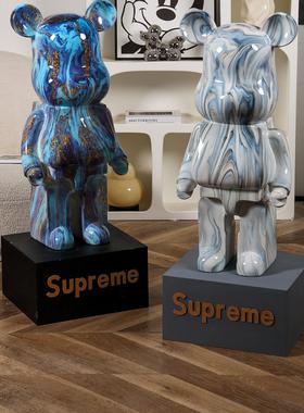 卡通暴力网红熊现代客厅沙发旁乔迁软装礼品电视柜家居落地大摆件