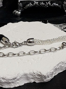 【GROW UP】2024秋冬新款轻奢拼色多层项链女黑色水晶锁骨链颈链