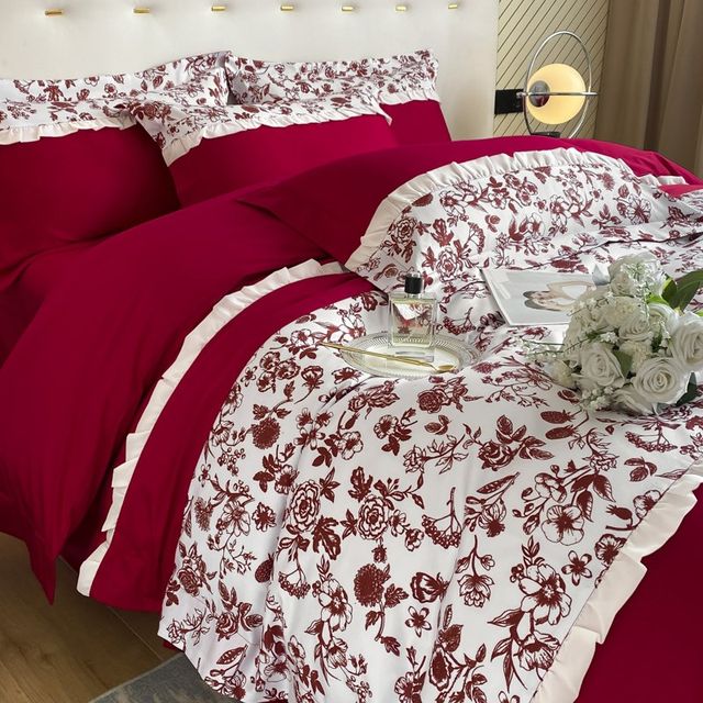 French retro A-class skin-friendly cotton wedding four-piece set red wedding quilt cover bed sheet new U-marriage dowry bedding