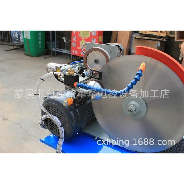 CNC automatic knife sharpening knife vacuum cleaner straight inclined strip cutting machine down jacket fabric oblique cutting machine