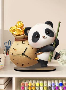 卡通熊猫桌面时钟摆件新款招财入户玄关静音座钟个性创意钟表摆台