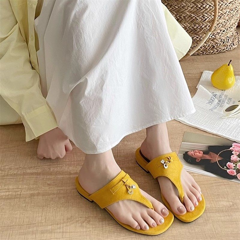 真皮法式小凉拖外穿女鞋子2025夏复古仙女风夹脚人字拖平底拖鞋潮 - 图0
