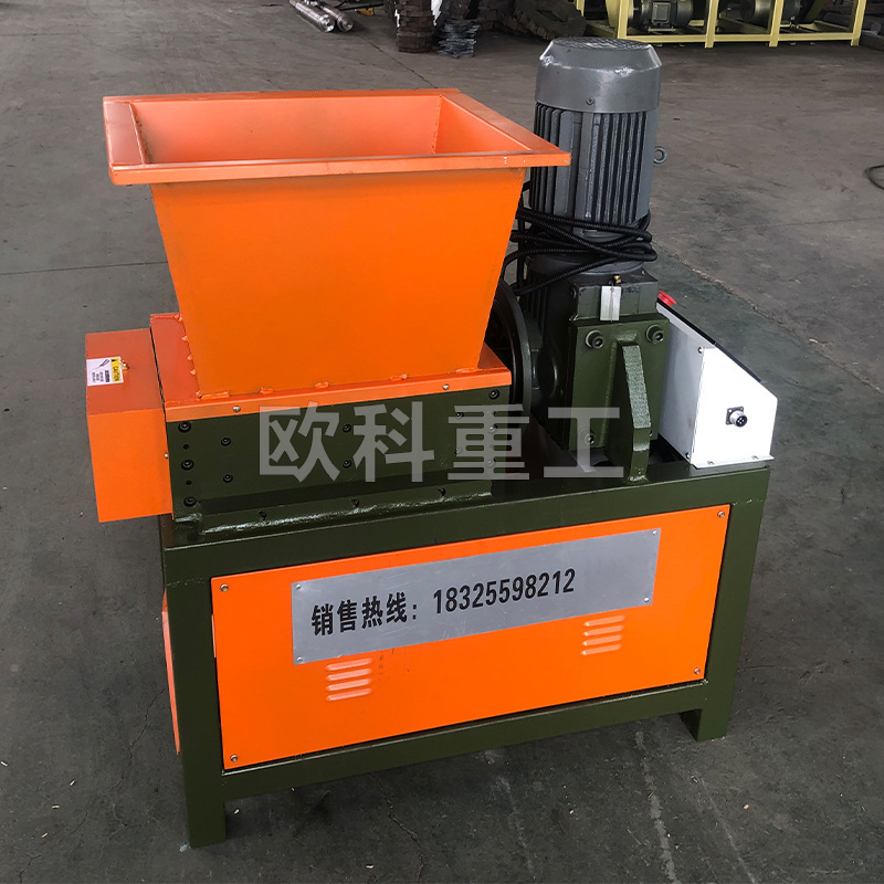 Shredder chassis single and double shaft shredder blades