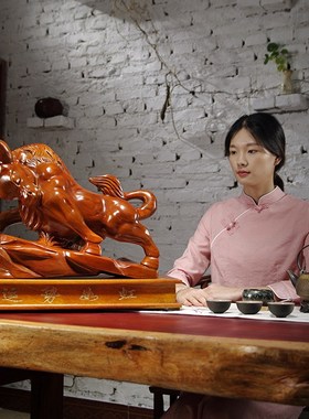 花梨实木雕刻运势如虹牛摆件动物十二生肖家居客厅办公装饰工艺品