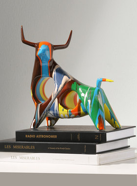 轻奢淋色牛年摆件创意现代客厅电视柜酒柜办公室桌面装饰新年礼物