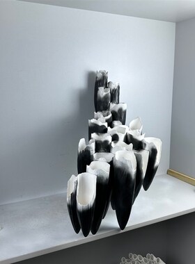 现代简约样板间手工黑白陶瓷春笋花器客厅餐厅花插售楼处饰品摆件