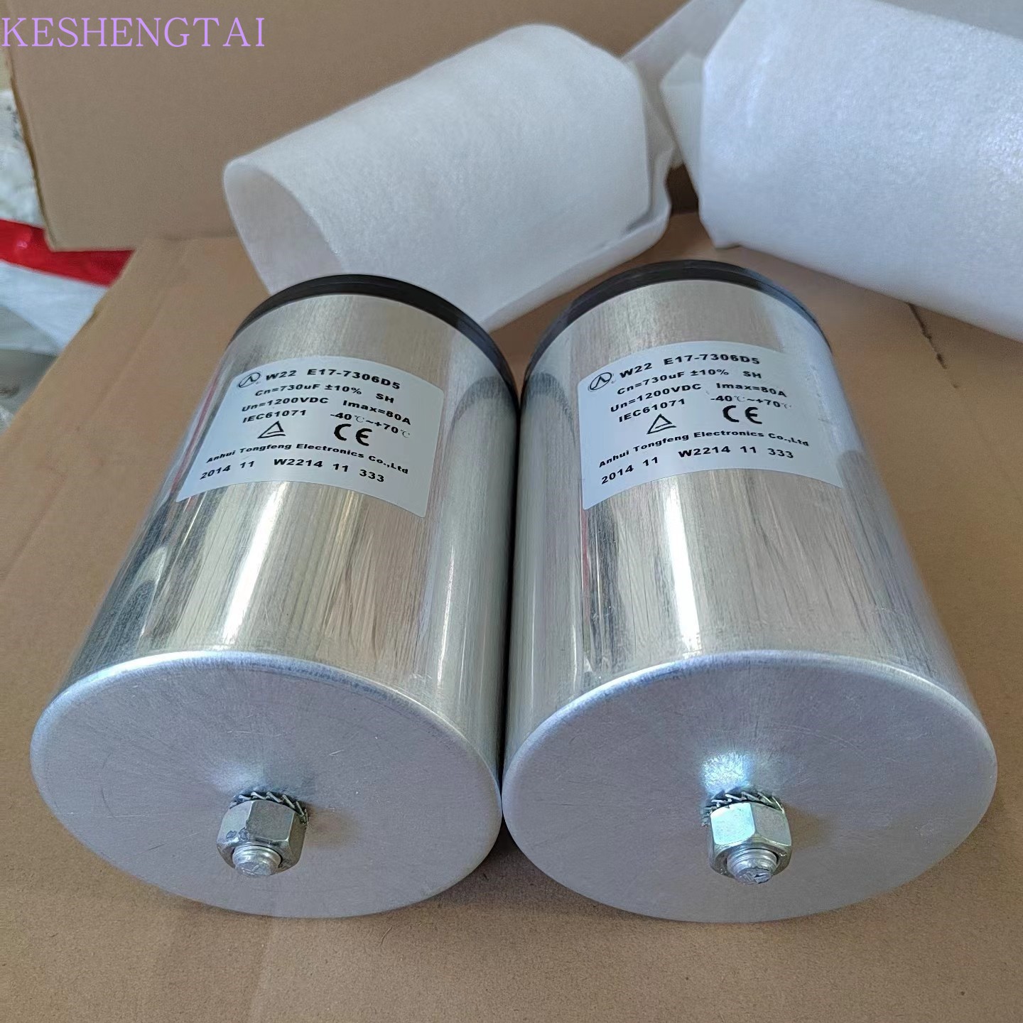 W22 E17-7306D5 1200VDC 730UF 80A 115X170MM铜峰全新薄膜电容-图1