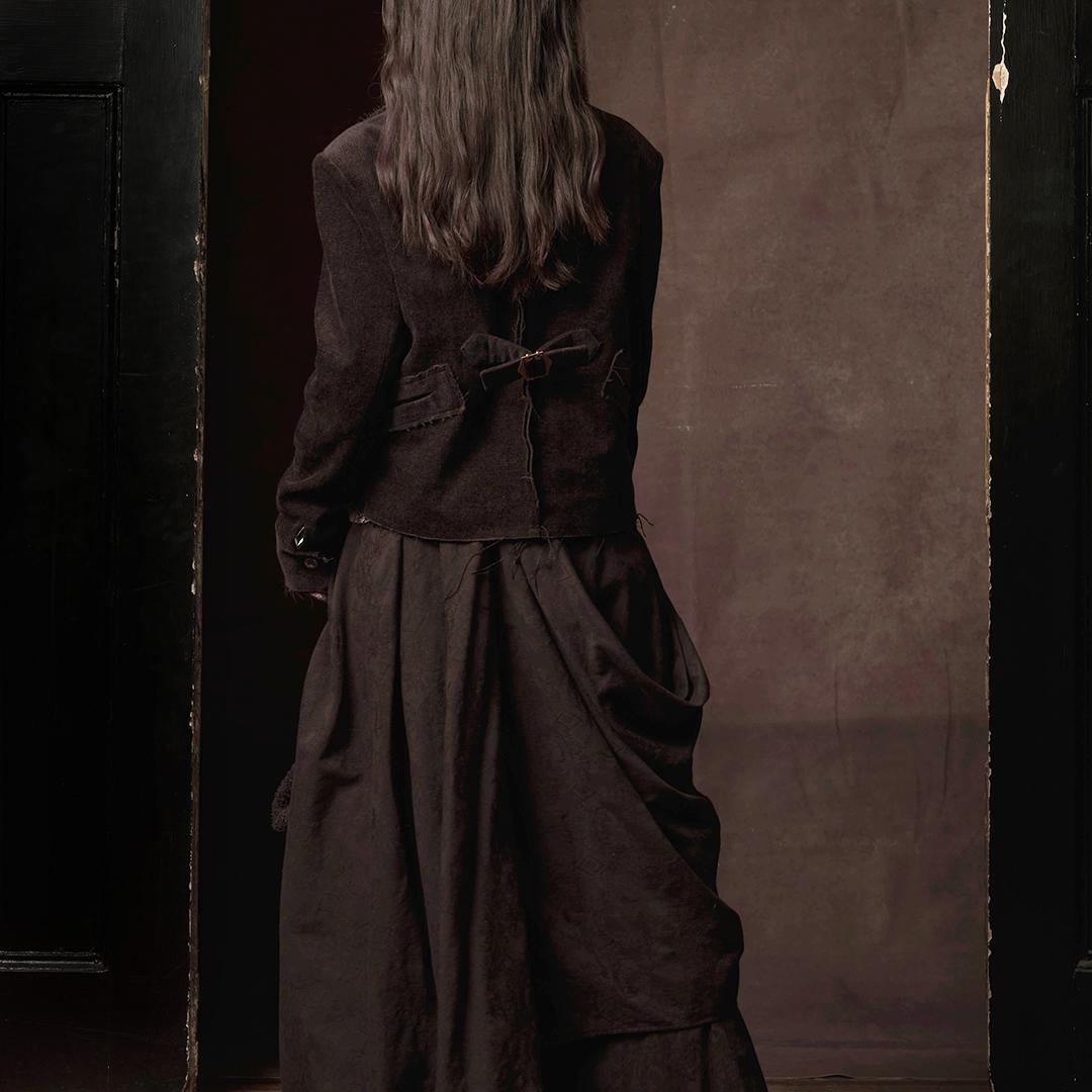 TAM TUAS 伯爵 雕花绒面破坏设计感西装外穿外套《伊索尔的旧梦》 - 图1