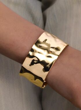 Exquisite Classic Bump Pattern Openning Bangles Bracelet