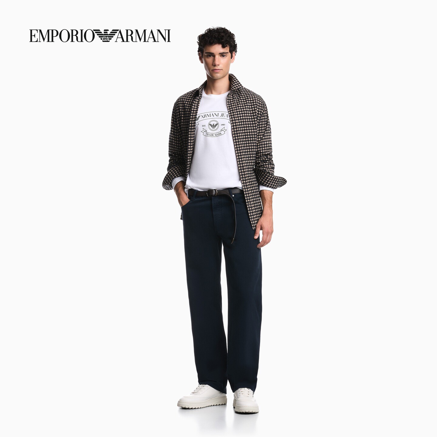 EMPORIO ARMANI/阿玛尼26年秋冬新款男士中腰宽松纯棉牛仔长裤 棉松实拍商品图