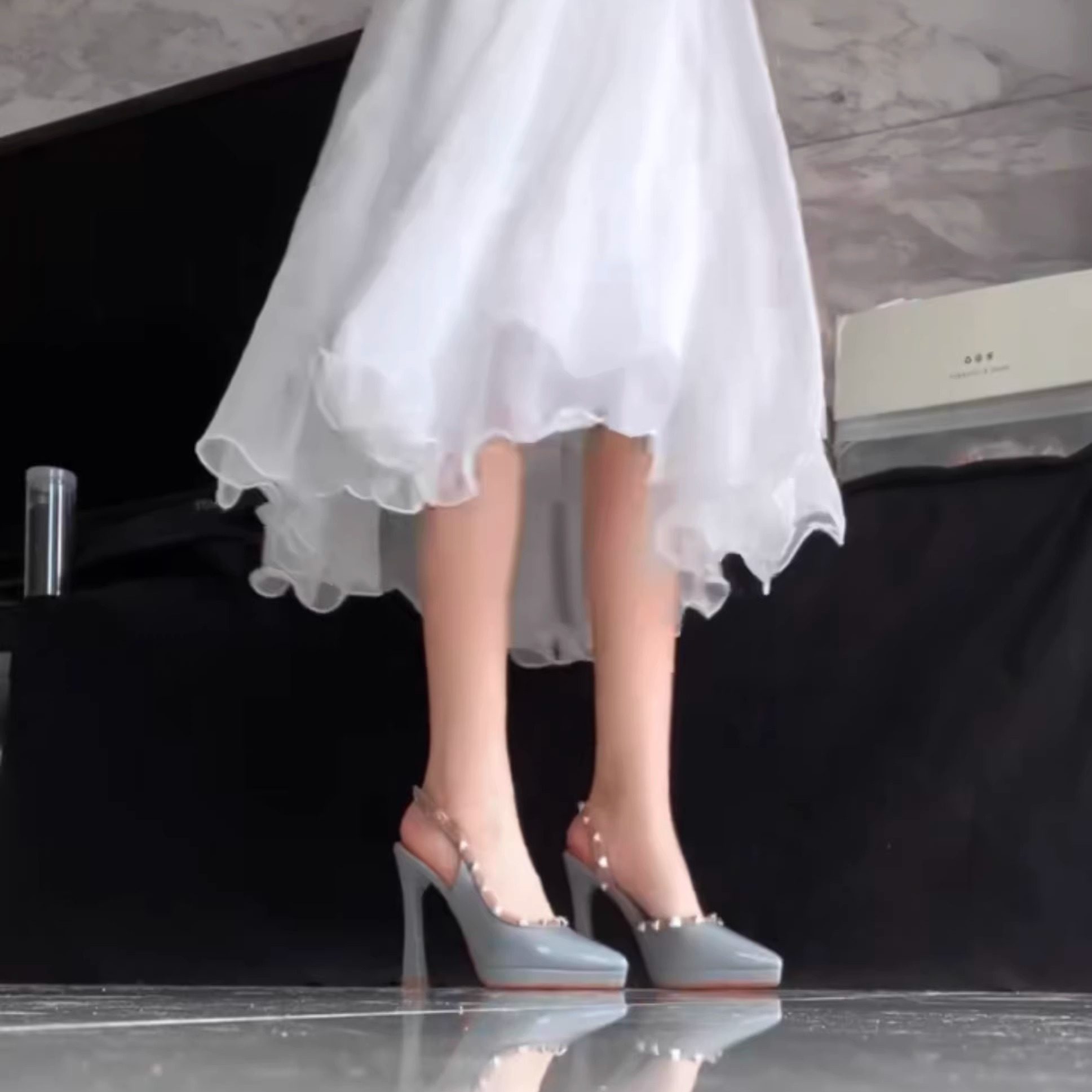 2026新款法式绝美铆钉一字带高跟鞋女高跟鞋15CM罗马防水台凉鞋,淘宝优惠券,粉丝福利购,淘宝优惠卷