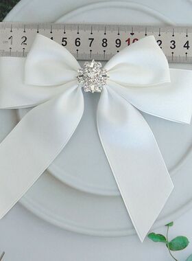 本白色复古水钻蝴蝶结领结胸针2025年韩版衬衫衣领别针装饰气质女