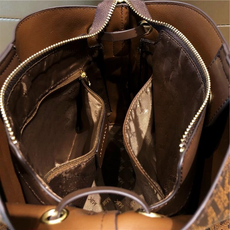 香港正品包包女新款2025质感斜跨包大容量手提单肩真皮女士水桶包,淘宝优惠券,粉丝福利购,淘宝优惠卷