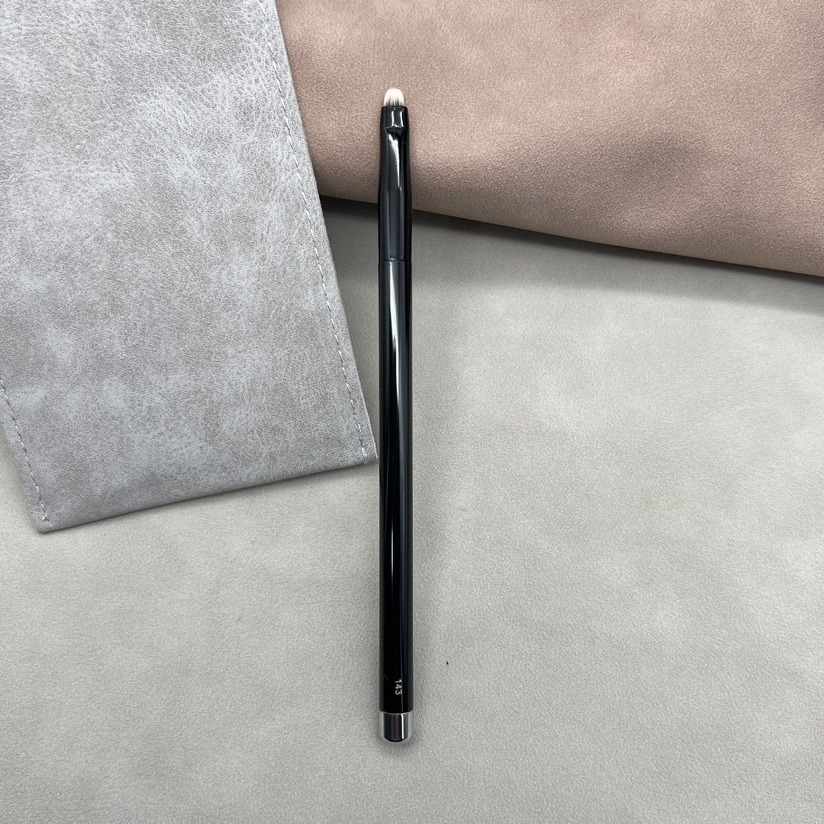 做工一般！但刷型很棒！巨小门牙刷细节刷巨薄眼线刷 开眼头刷D86,淘宝优惠券,粉丝福利购,淘宝优惠卷