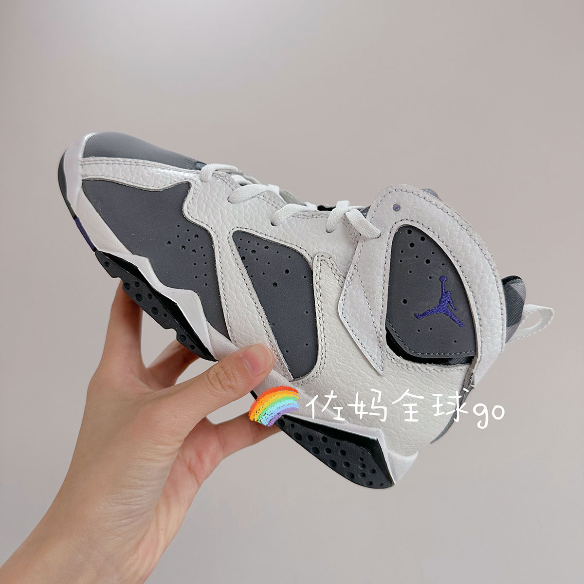 现货Jordan True Flight 童鞋 AJ7男女童运动鞋 加强版乔7篮球鞋 - 图2