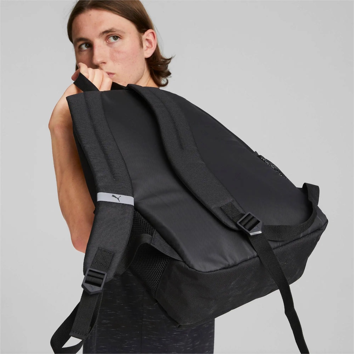 PUMA彪马新款运动休闲双肩包书包 BUZZ BACKPACK 079136