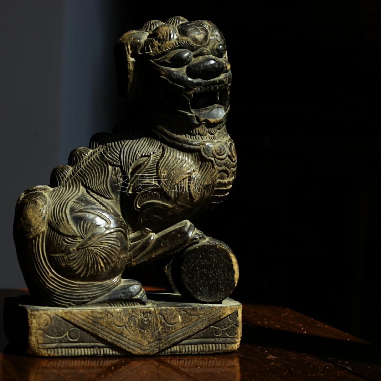 獅子一刀彫り 玉乗り